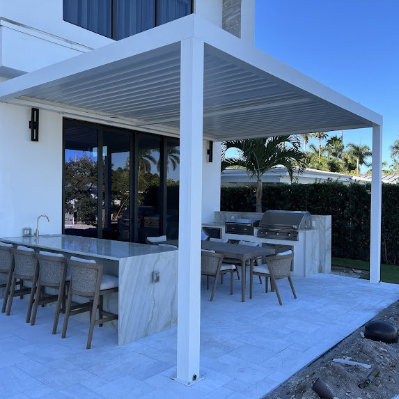 Outdoor kitchen pergola